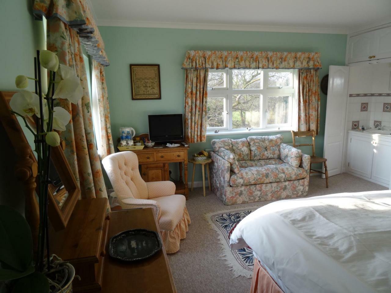 The Newnham White House Bed & Breakfast บอลด็อค ภายนอก รูปภาพ