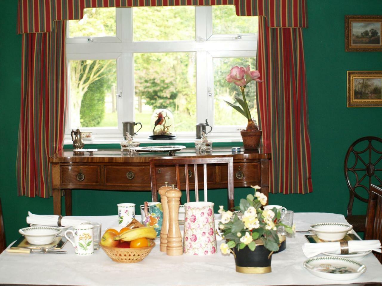 The Newnham White House Bed & Breakfast บอลด็อค ภายนอก รูปภาพ